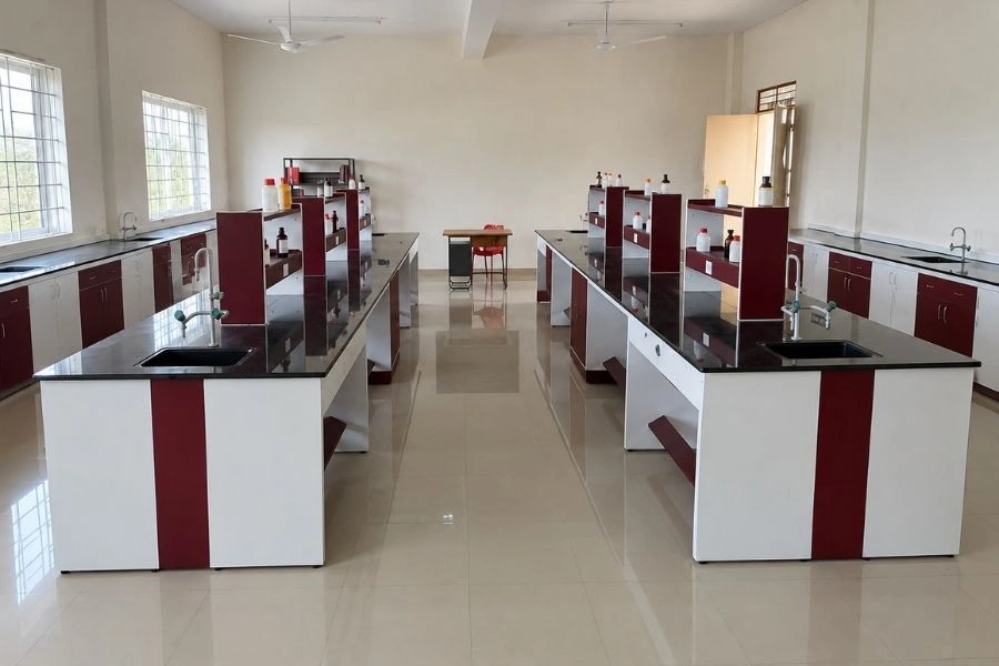 Complete Physics Laboratory Setup